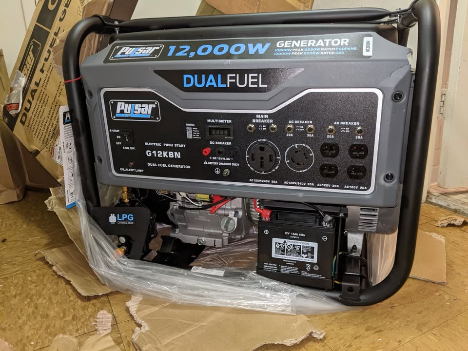 Pulsar G12KBN-SG Heavy Duty Portable Dual Fuel Generator - 9500 Rated Watts & 12000 Peak Watts
