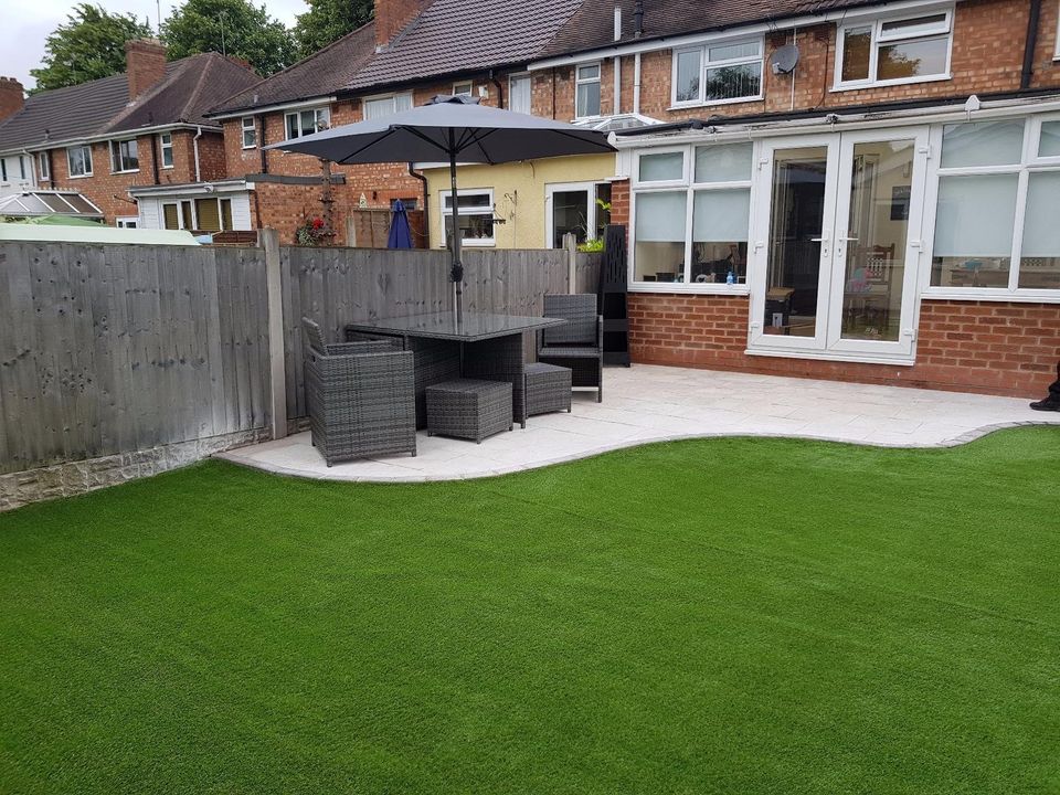 Harts Premium Rattan Dining Set, Cube 8 Seats Garden Patio Conservatory.