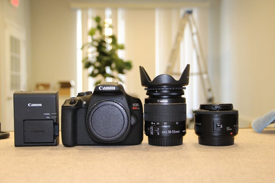 Canon EOS Rebel T7 DSLR Camera2 Lens Kit with EF18-55mm + EF 75-300mm Lens, Black