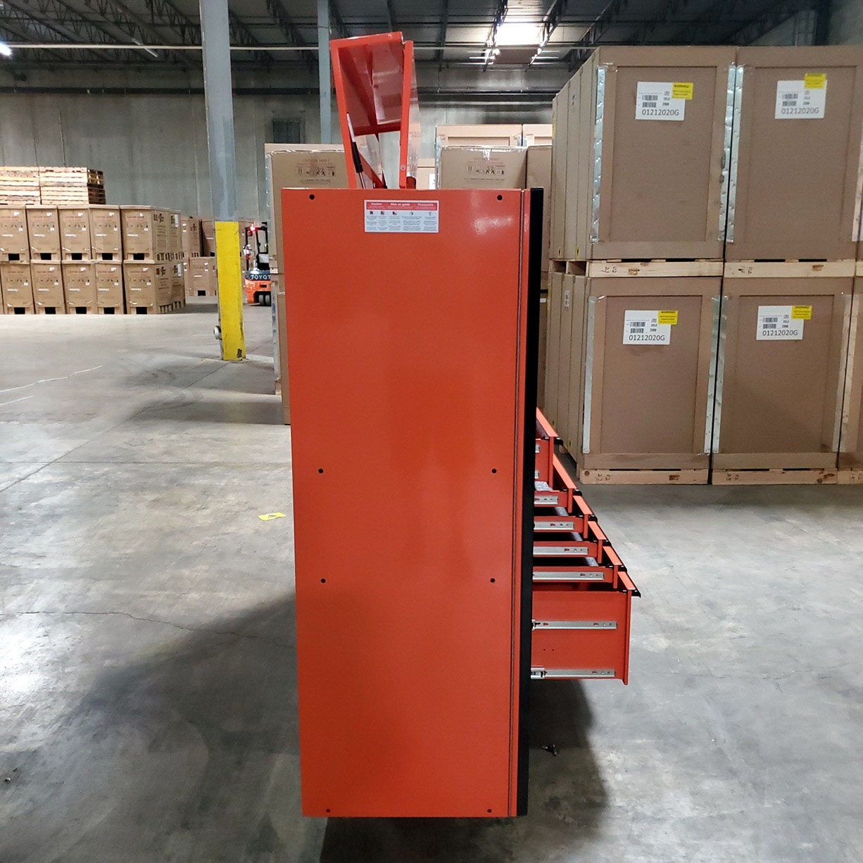 used toolboxScratch & Dent, Extreme Tools DX Series 72 x 21 Triple Bank Roller, Hutch & Side Locker Combo in Orange with Black