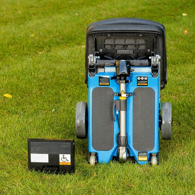 LUGGIE Eco Lightweight Mobility Scooter