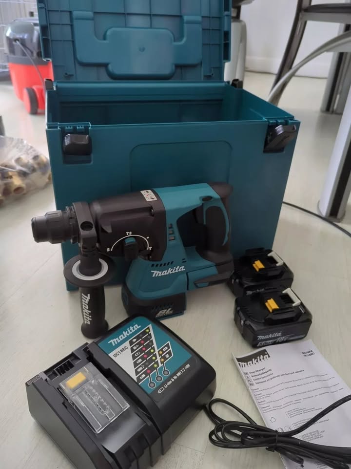 MAKITA DHR242RMJ 18V LXT 24MM SDS+ PLUS BRUSHLESS ROTARY HAMMER DRILL INC 2X 4.0
