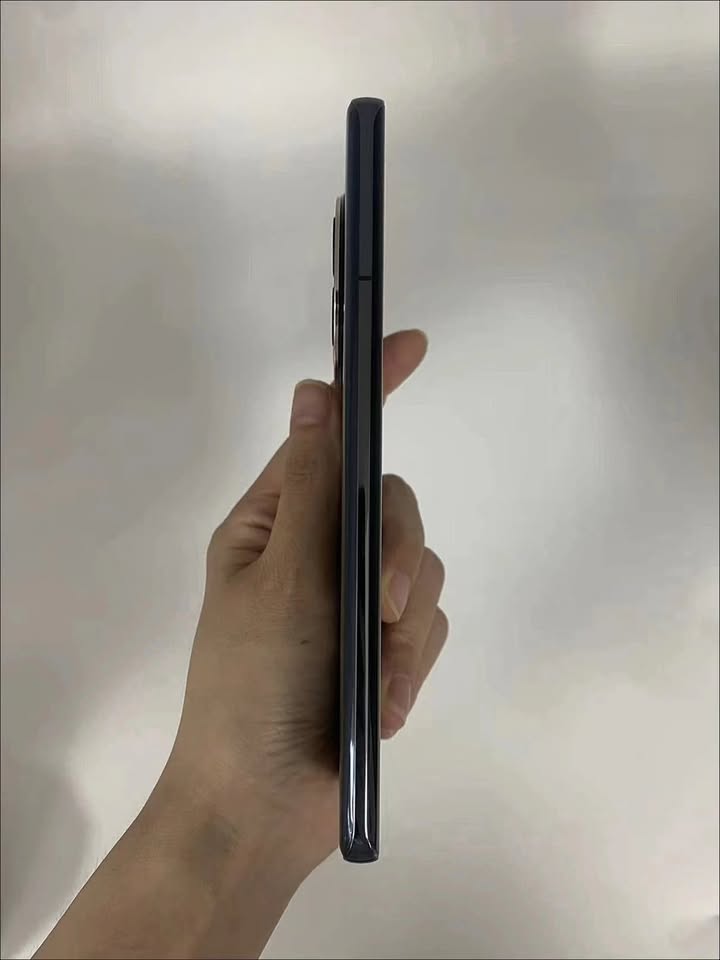 HUAWEI Mate 50 Pro 5G -28GB-256GB + 8GB RAM EMUI SIM-Free Unlocked Smart Phone (Silver Black)